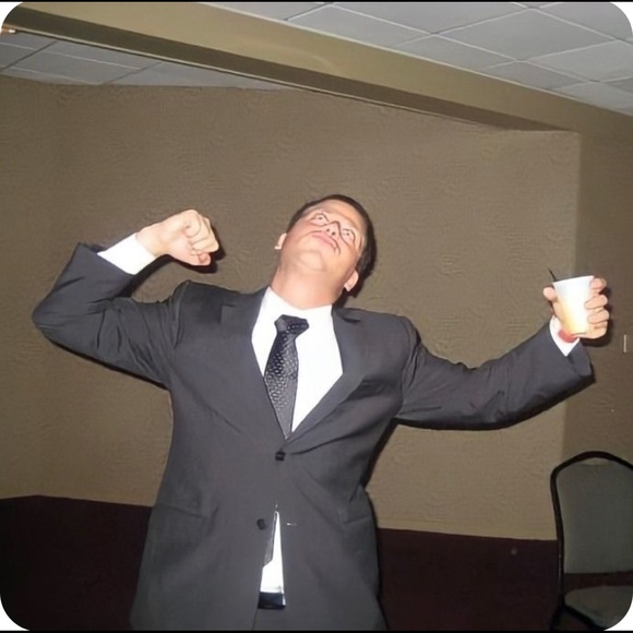 Meet your ME, Your Posher, Zak! - Picture 4 of 10